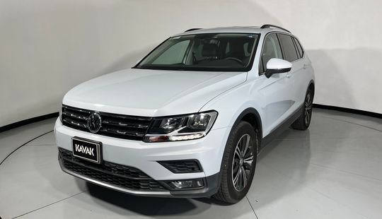 Volkswagen • Tiguan