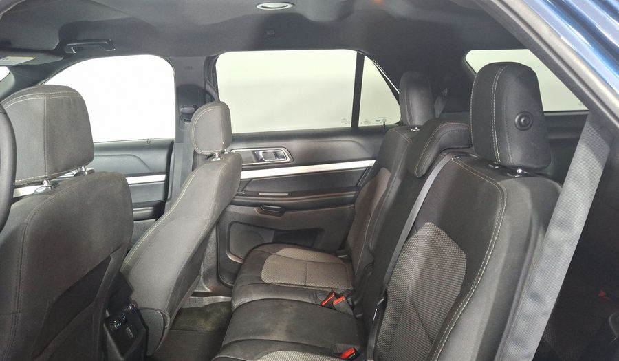 Ford Explorer 3.5 XLT V6 4X2 AT Suv 2017