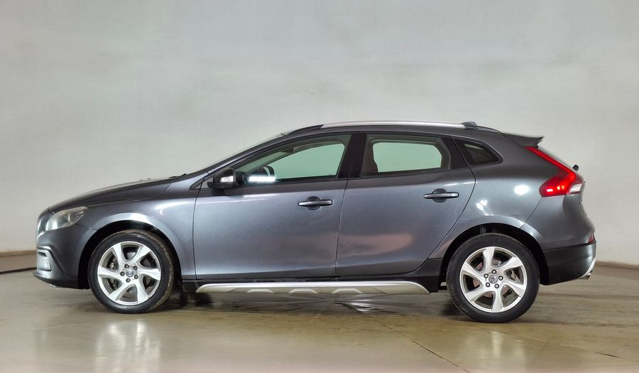Volvo V40 1.6 T4 CROSS COUNTRY Hatchback 2013