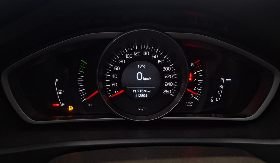 Volvo V40 1.6 T4 CROSS COUNTRY Hatchback 2013