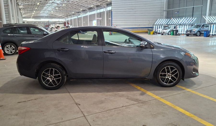 Toyota Corolla 1.8 L Sedan 2017