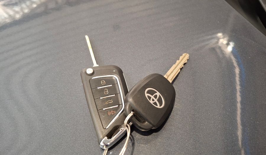 Toyota Corolla 1.8 L Sedan 2017