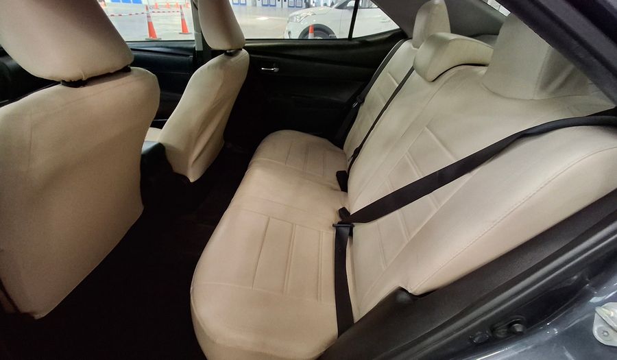 Toyota Corolla 1.8 L Sedan 2017