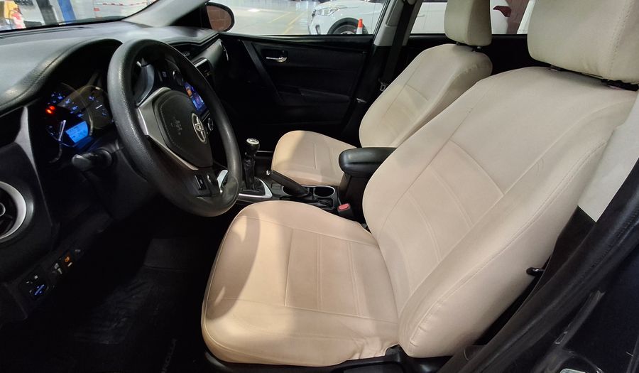 Toyota Corolla 1.8 L Sedan 2017