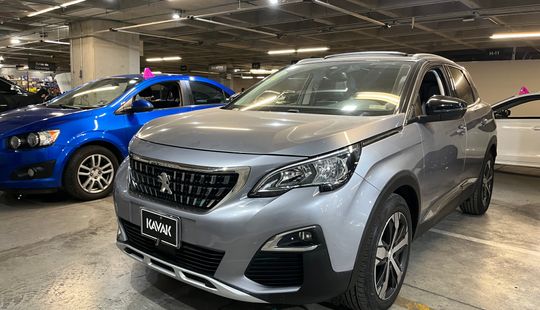 Peugeot • 3008