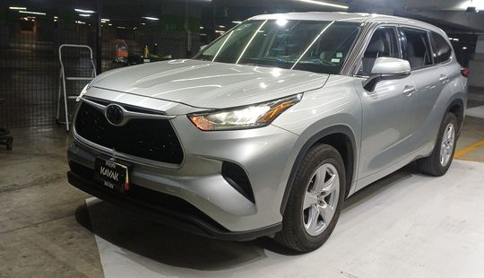 Toyota • Highlander