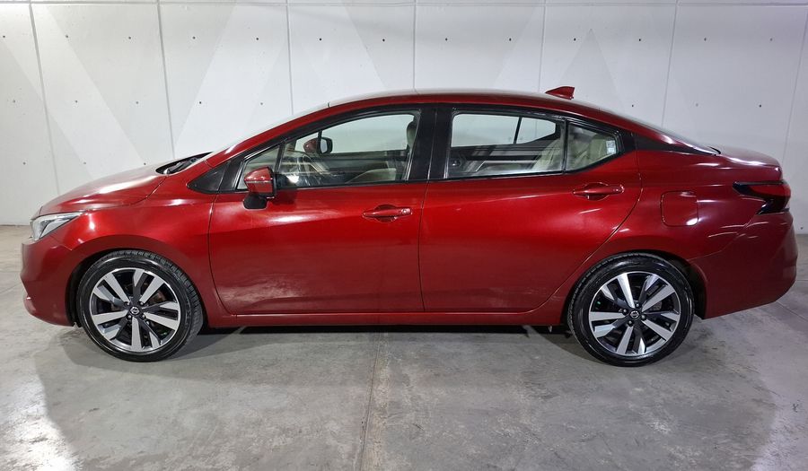 Nissan Versa 1.6 PLATINUM CVT Sedan 2021