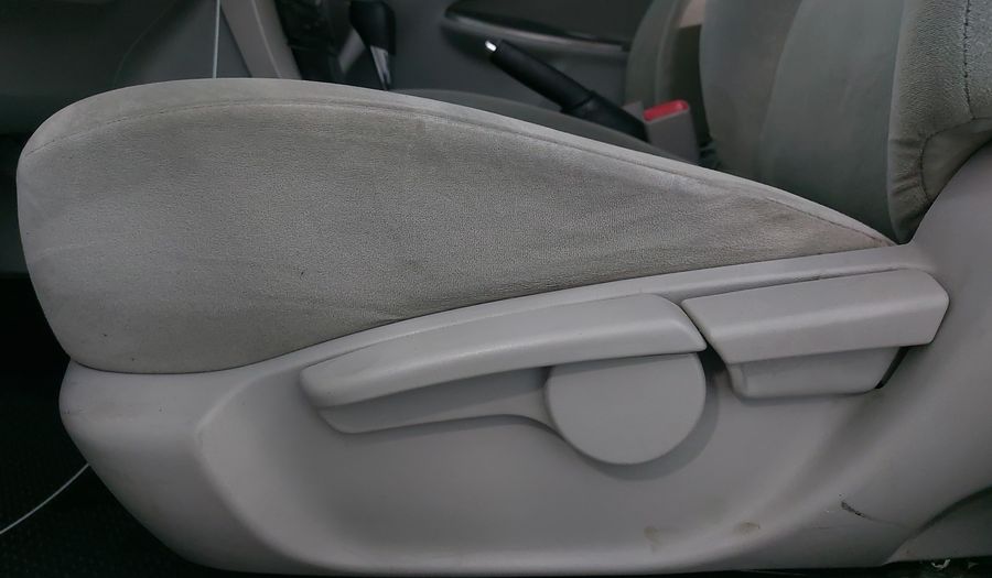 Toyota Corolla 1.8 XLE AT Sedan 2013