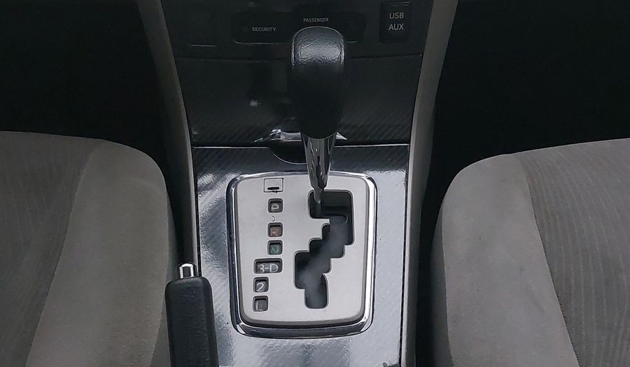 Toyota Corolla 1.8 XLE AT Sedan 2013