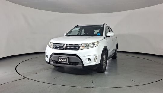 Suzuki • Vitara