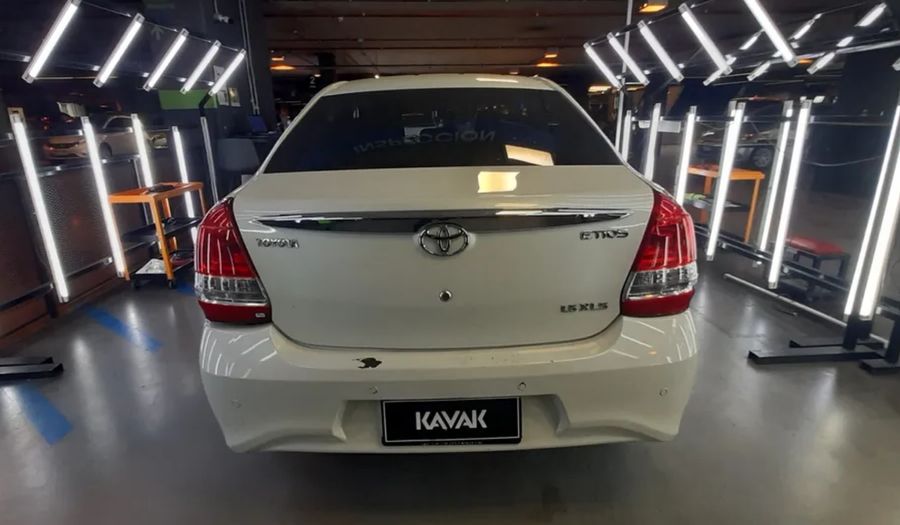 Toyota Etios 1.5 XLS AT Sedan 2017