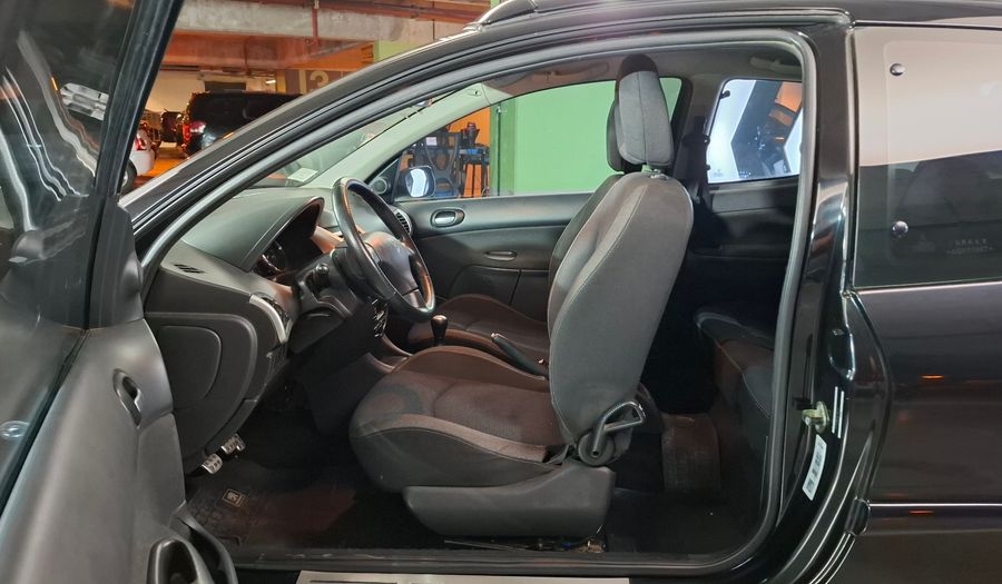 Peugeot 207 COMPACT XT 1.6 Hatchback 2009