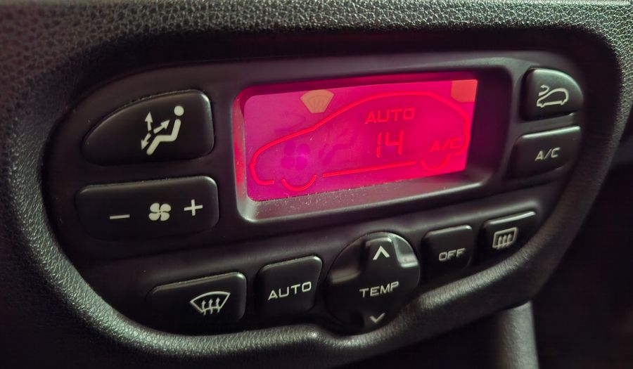 Peugeot 207 COMPACT XT 1.6 Hatchback 2009