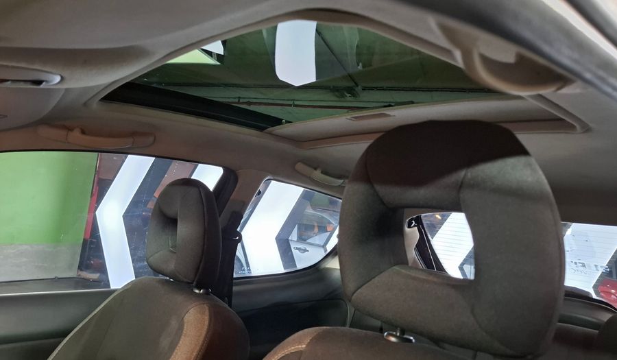 Peugeot 207 COMPACT XT 1.6 Hatchback 2009