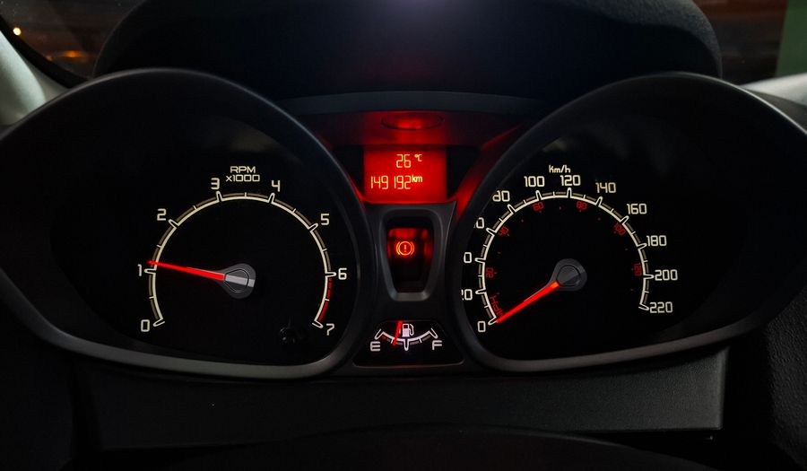 Ford Fiesta Kinetic Design 1.6 16V TITANIUM Hatchback 2011