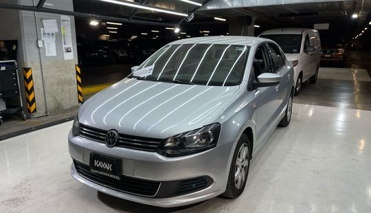 Volkswagen • Vento