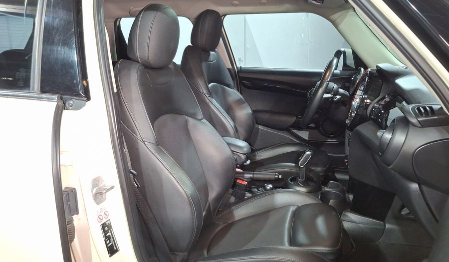 Mini Cooper 1.5 COOPER CLASSIC DCT Hatchback 2022