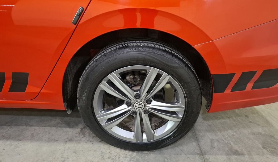 Volkswagen Jetta 1.4 R-LINE AUTO Sedan 2020