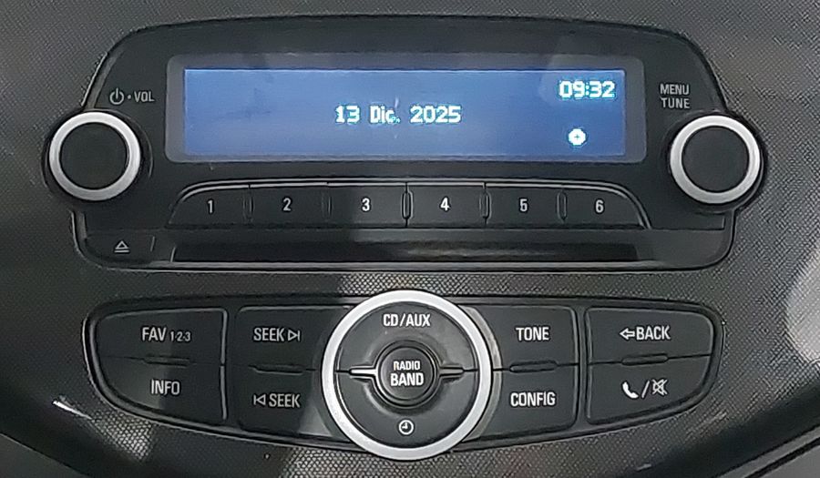 Chevrolet Spark 1.2 LTZ C MT Hatchback 2014