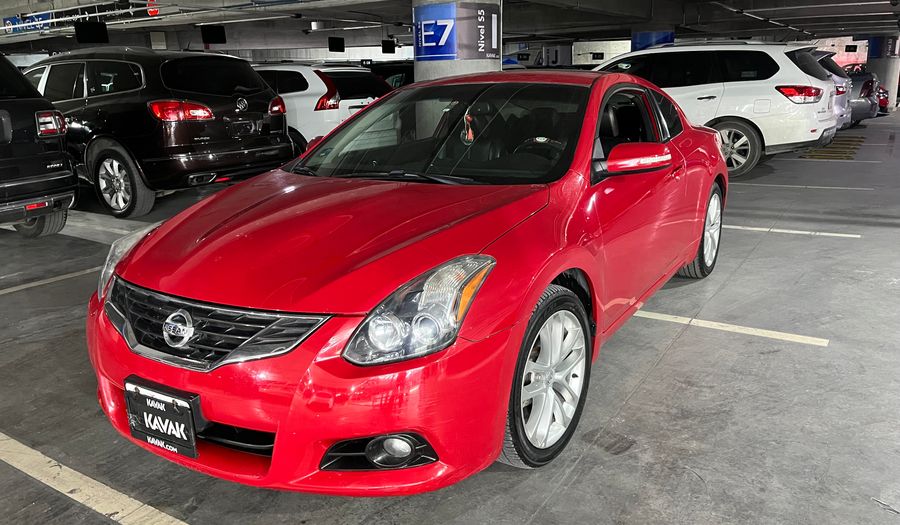 Nissan Altima 3.5 CVT Coupe 2012