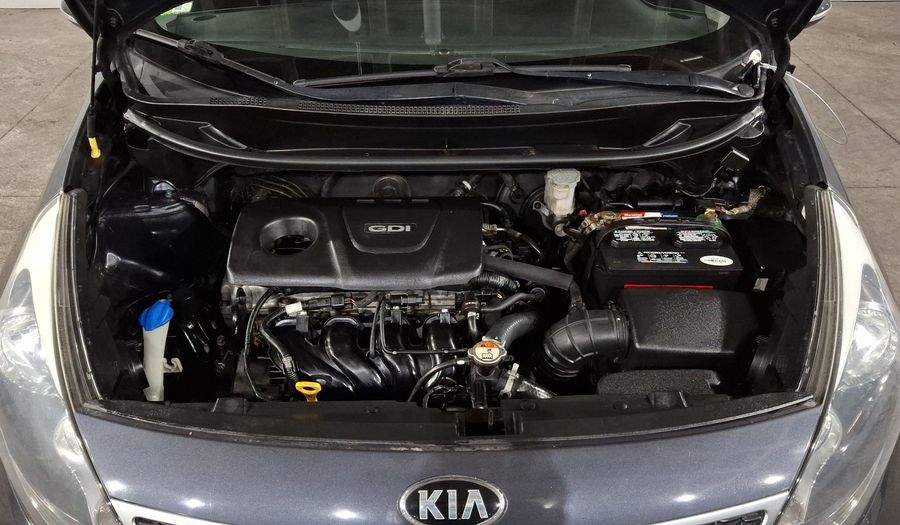 Kia Rio 1.6 EX MT Hatchback 2017