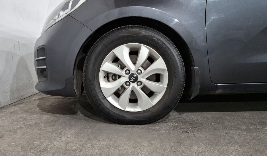 Kia Rio 1.6 EX MT Hatchback 2017