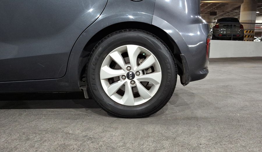 Kia Rio 1.6 EX MT Hatchback 2017