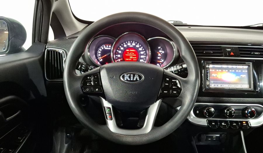 Kia Rio 1.6 EX MT Hatchback 2017