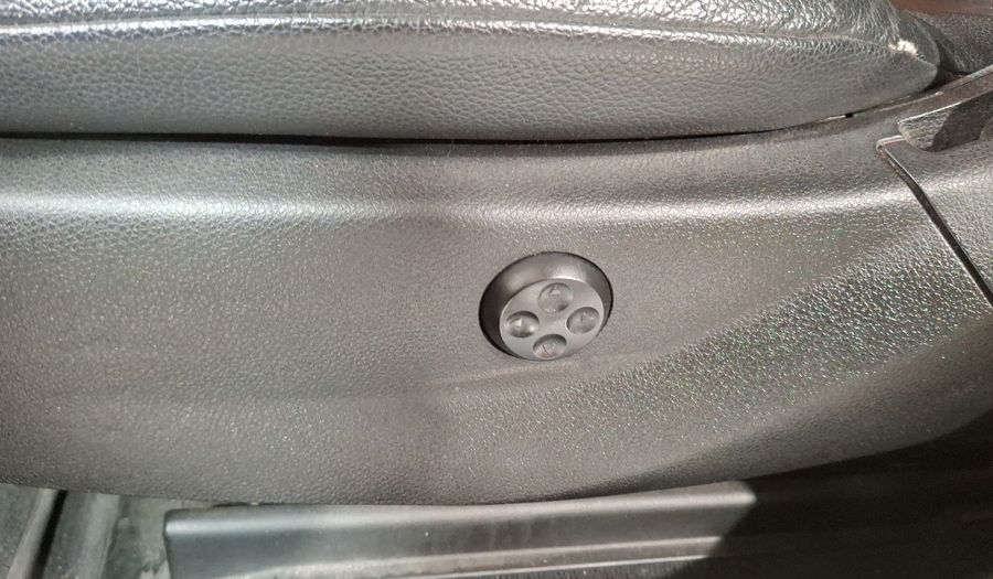 Mercedes Benz Clase Glk 3.5 GLK 300 CGI OFF ROAD 4WD AT Suv 2014