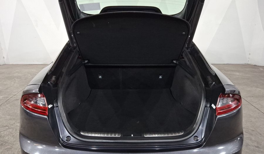 Kia Stinger 2.0 GT-LINE AUTO Hatchback 2019