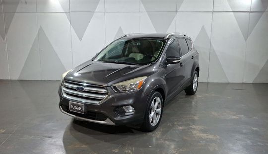 Ford • Escape