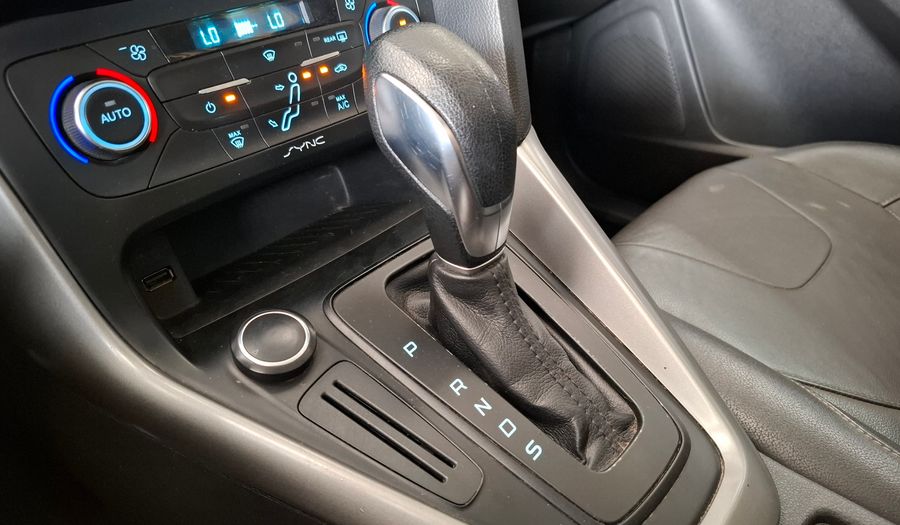 Ford Focus Iii 2.0 SE PLUS AT Hatchback 2017