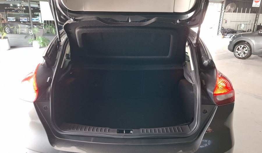 Ford Focus Iii 2.0 SE PLUS AT Hatchback 2017