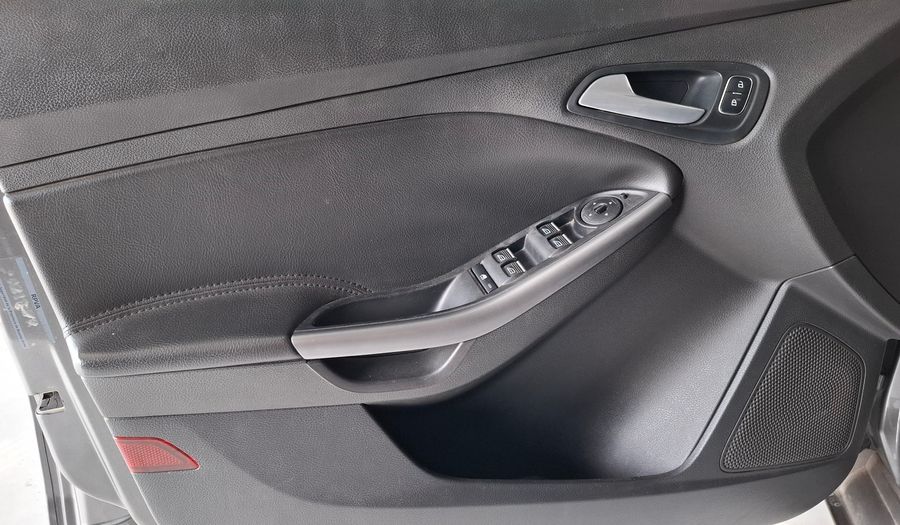 Ford Focus Iii 2.0 SE PLUS AT Hatchback 2017