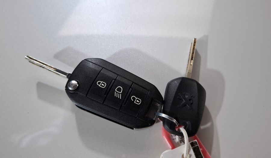 Peugeot 208 1.6L FELINE TIPTRONIC Hatchback 2020