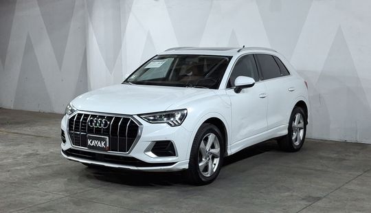 Audi • Q3