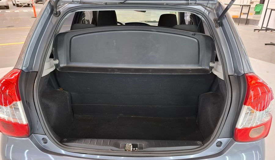 Toyota Etios 1.5 XLS Hatchback 2015