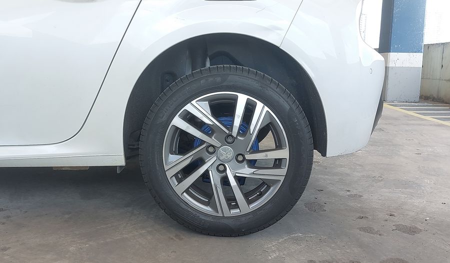 Peugeot 208 GRIFFE Hatchback 2023