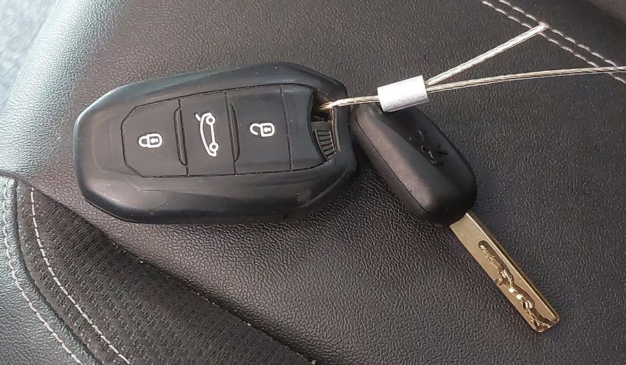 Peugeot 208 GRIFFE Hatchback 2023