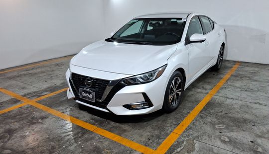 2023 • 27,637 km • Automático