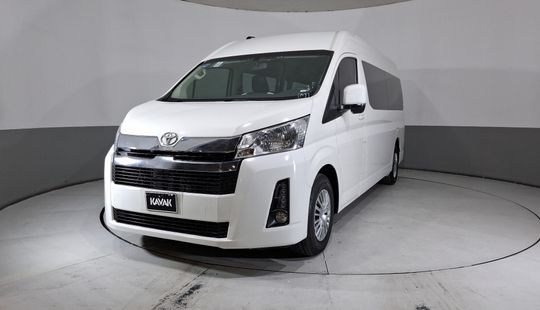 Toyota • Hiace