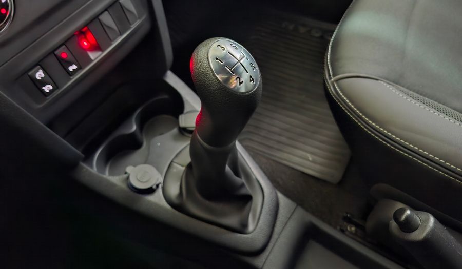 Renault Logan 1.6 INTENS Sedan 2024