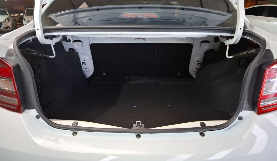 Renault Logan 1.6 INTENS Sedan 2024