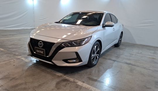 Nissan • Sentra