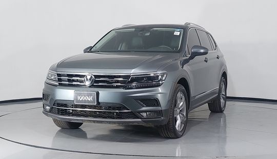 Volkswagen • Tiguan