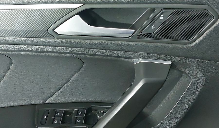 Volkswagen Tiguan 2.0 HIGHLINE DCT 4WD Suv 2021