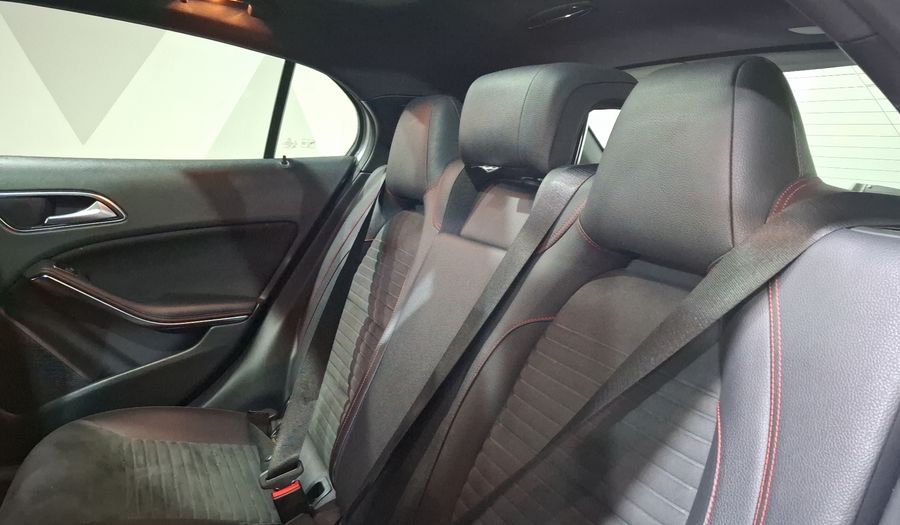 Mercedes Benz Clase Gla 2.0 GLA 250 SPORT DCT Suv 2018