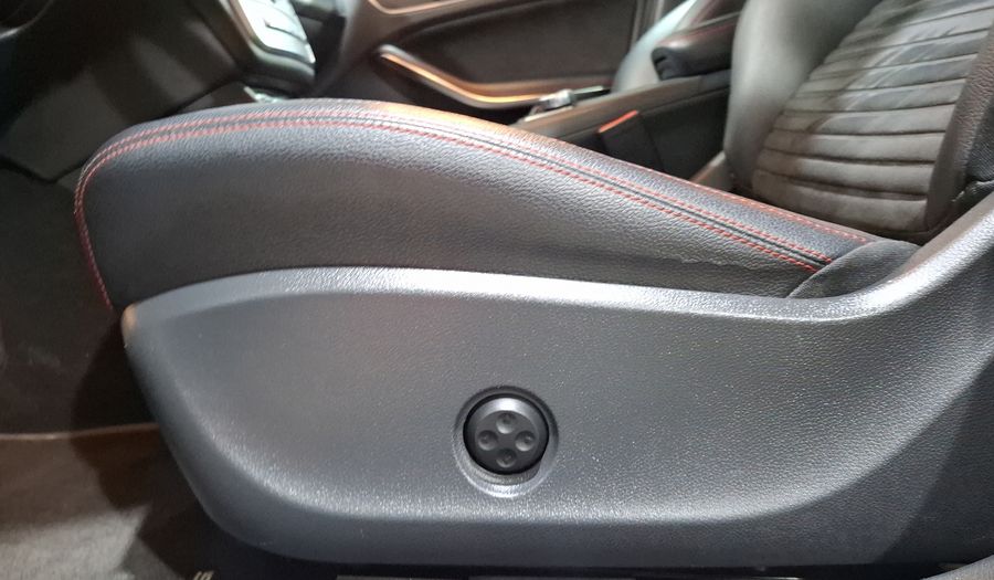 Mercedes Benz Clase Gla 2.0 GLA 250 SPORT DCT Suv 2018