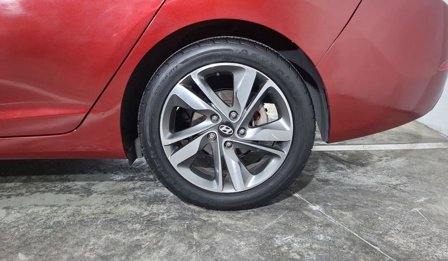 Hyundai Elantra 1.8 LIMITED TECH NAVI AT Sedan 2016