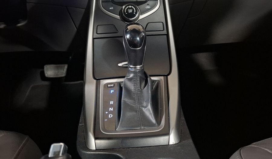 Hyundai Elantra 1.8 LIMITED TECH NAVI AT Sedan 2016